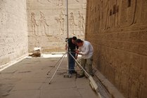 Image: Andreas Effland and Jan-Peter Graeff photographing Edfou VI