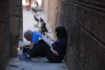 Image: Dieter Kurth and Ruth Brech collating at the pronaos